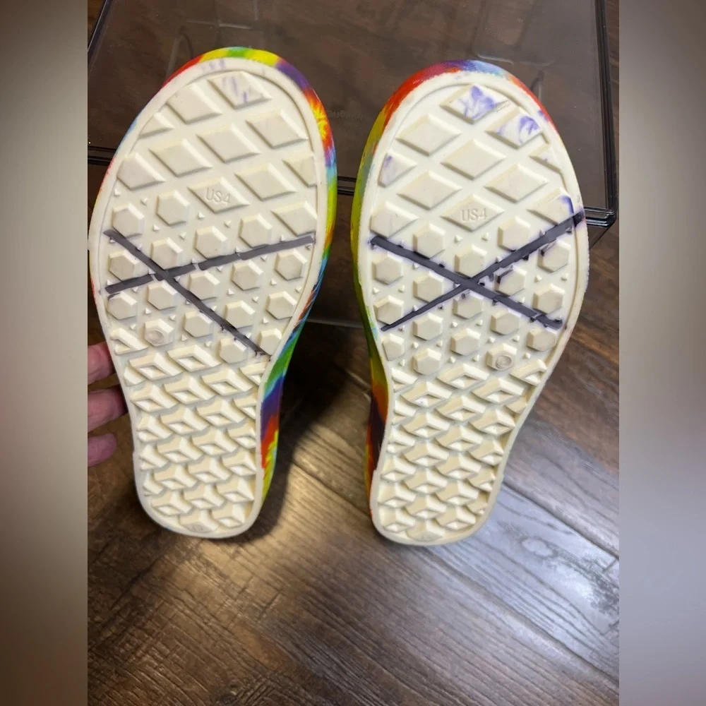 Vans Girls Slip-On TRK Tie Dye Water Shoes Size Girls 4 Multicolor